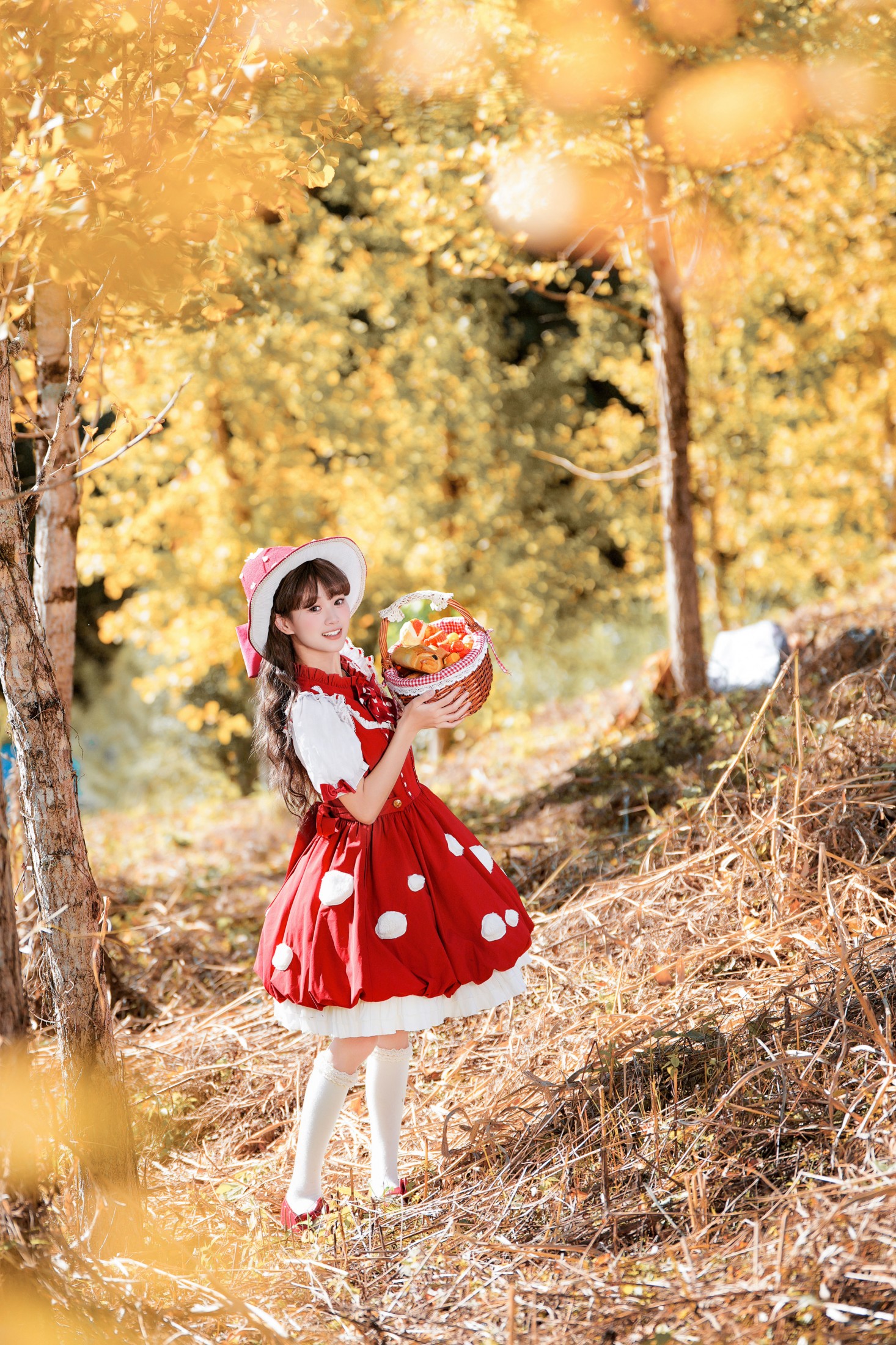 暴躁的果酱大爷 – 《银杏小清新拍照》[26P]