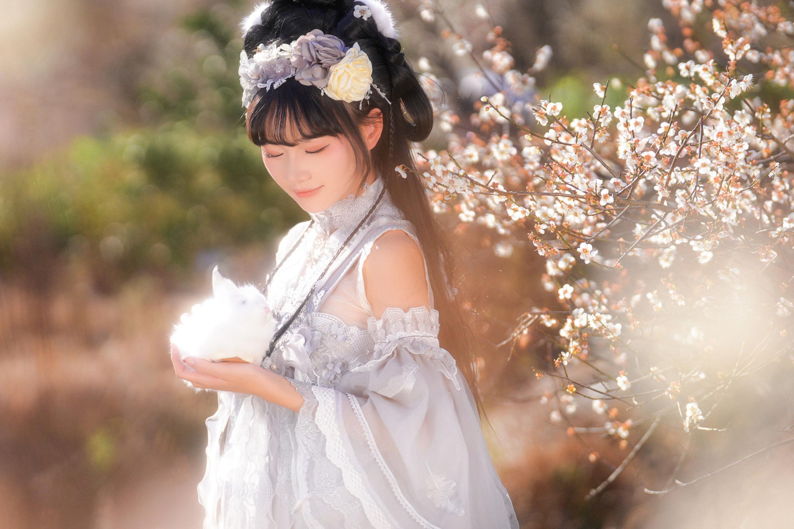 暴躁的果酱大爷 – 《古风人像拍摄-梅花-果酱》[18P]