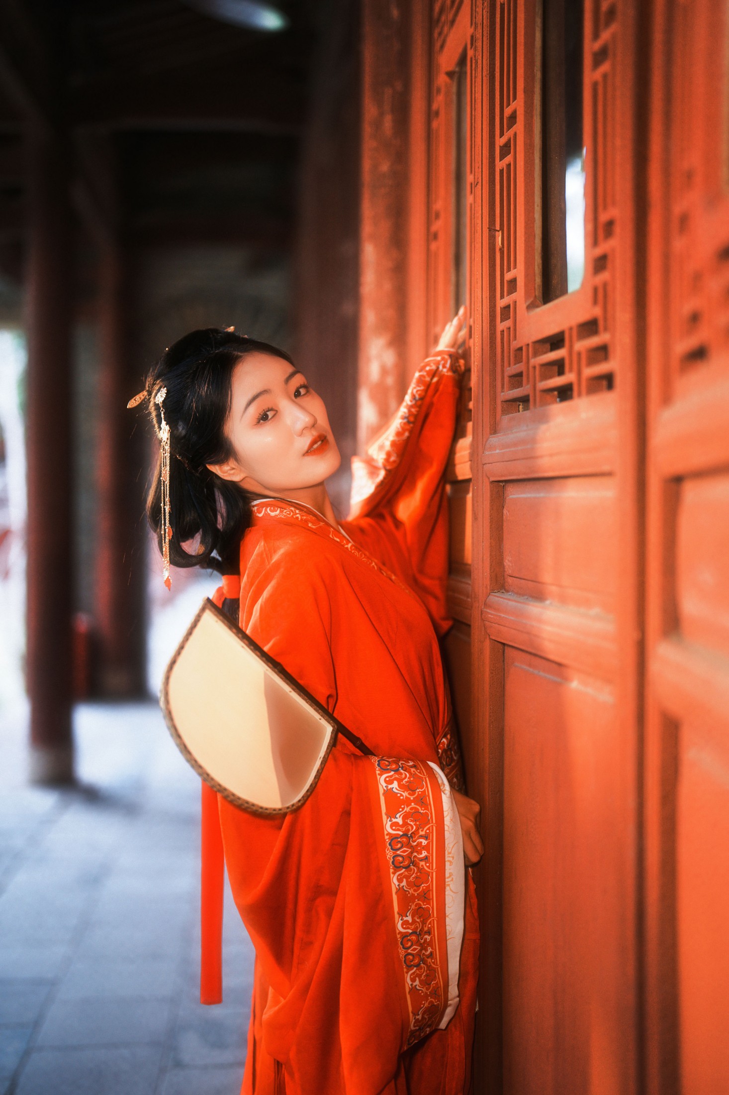 藤_藤藤小姐 – 《古风人像拍摄-华林寺-温馨》[14P]