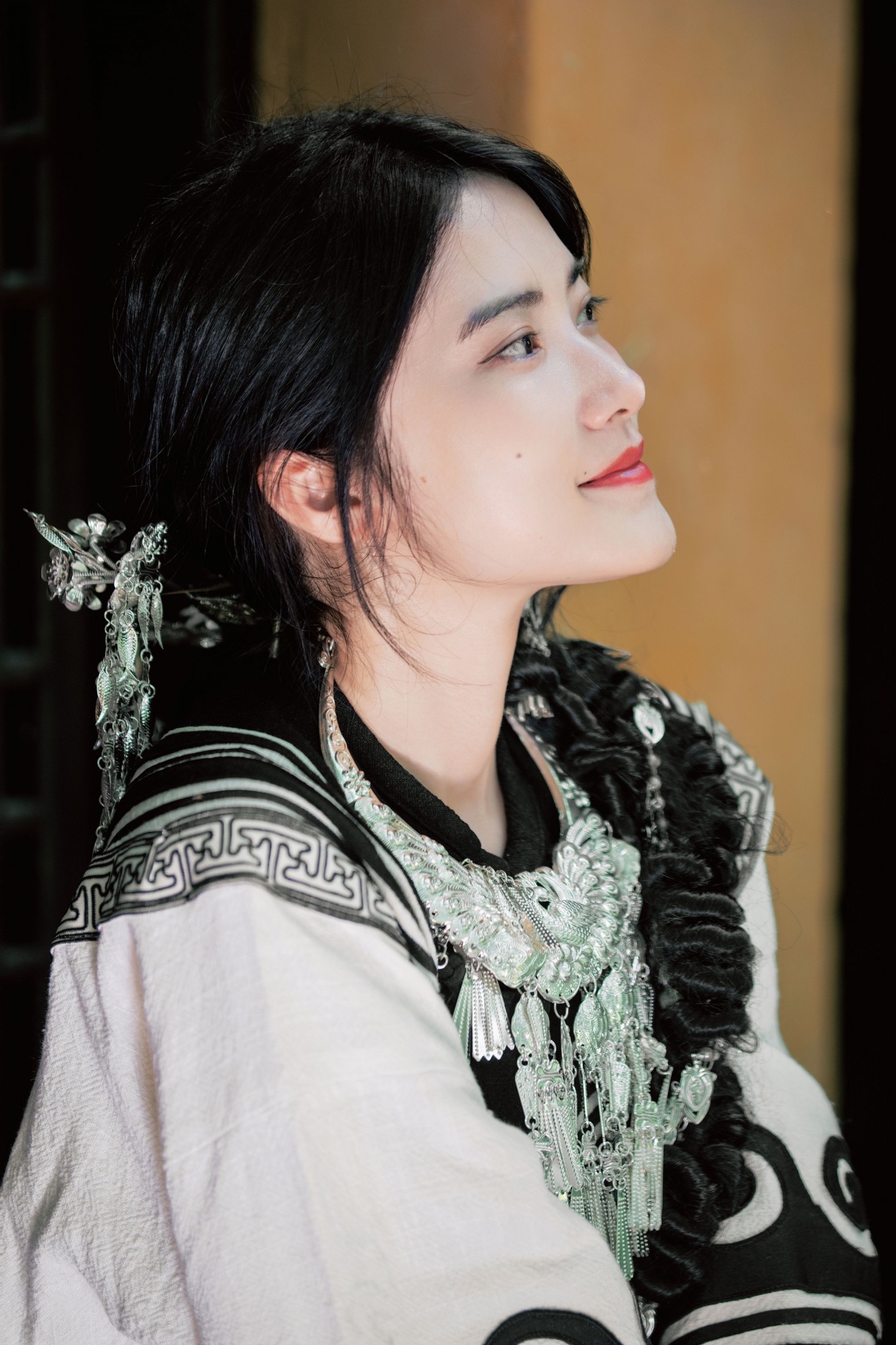 Sandra - 《彝族少女》[57P] 插图2