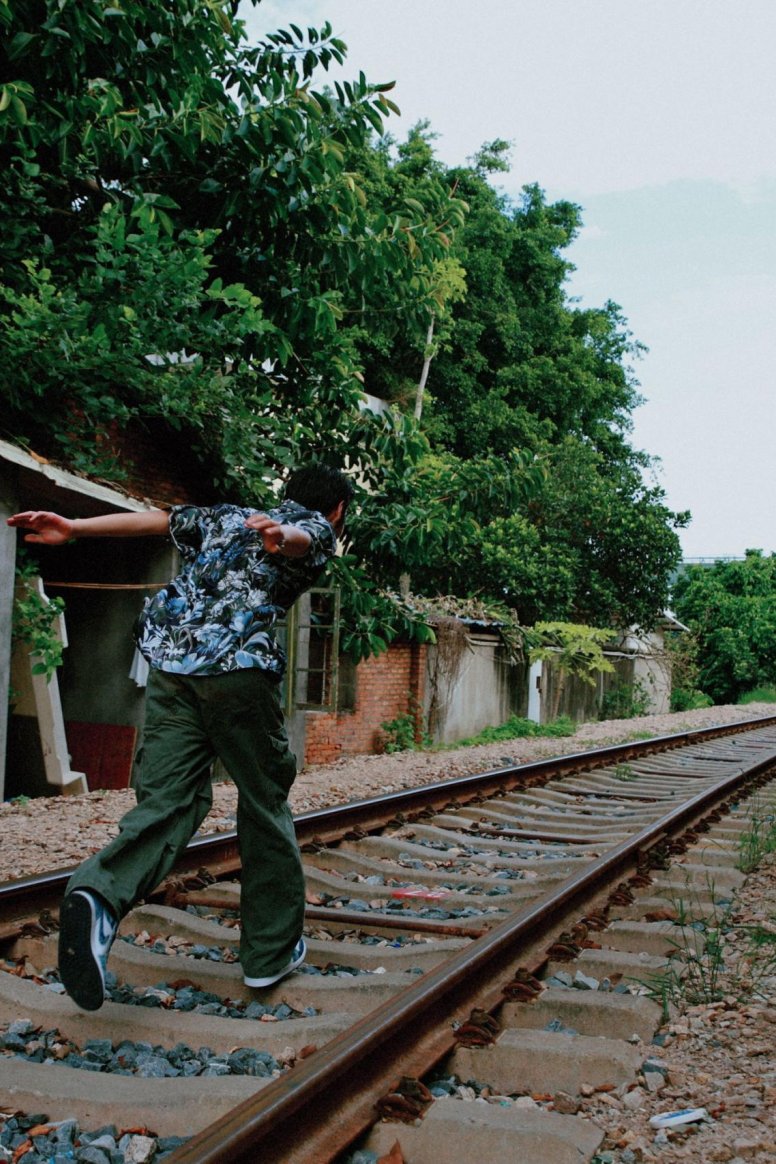 – 《冲破束缚的男孩》[18P]