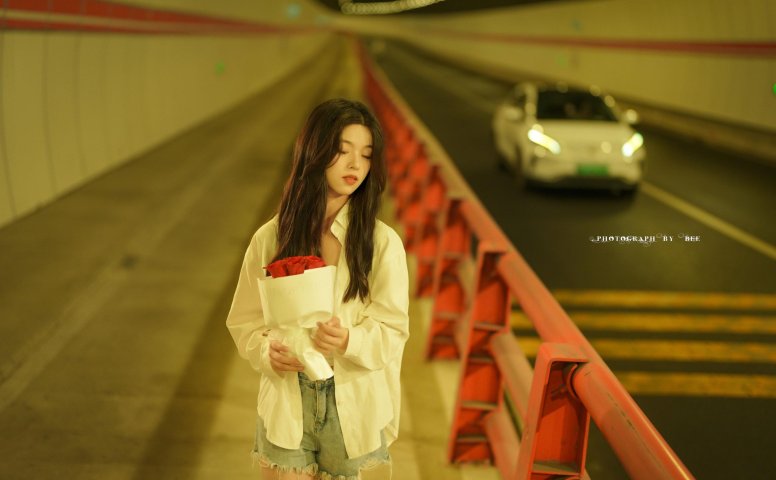 杨琳 – 《隧道港风人像拍摄-杨琳》[17P]