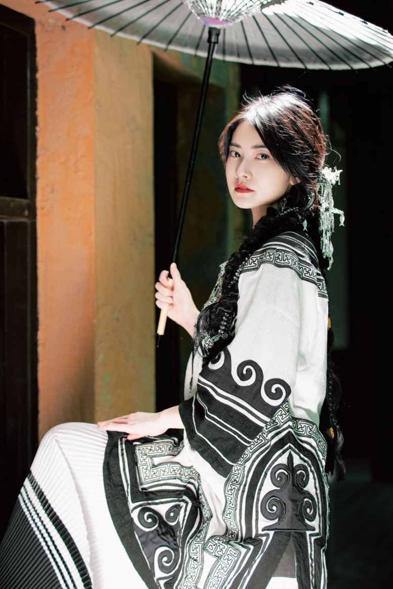 Sandra – 《彝族少女》[57P]