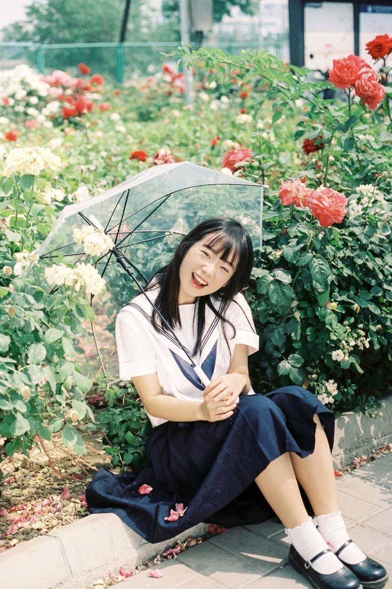 百变兔小樱 – 《花和制服少女》[13P]